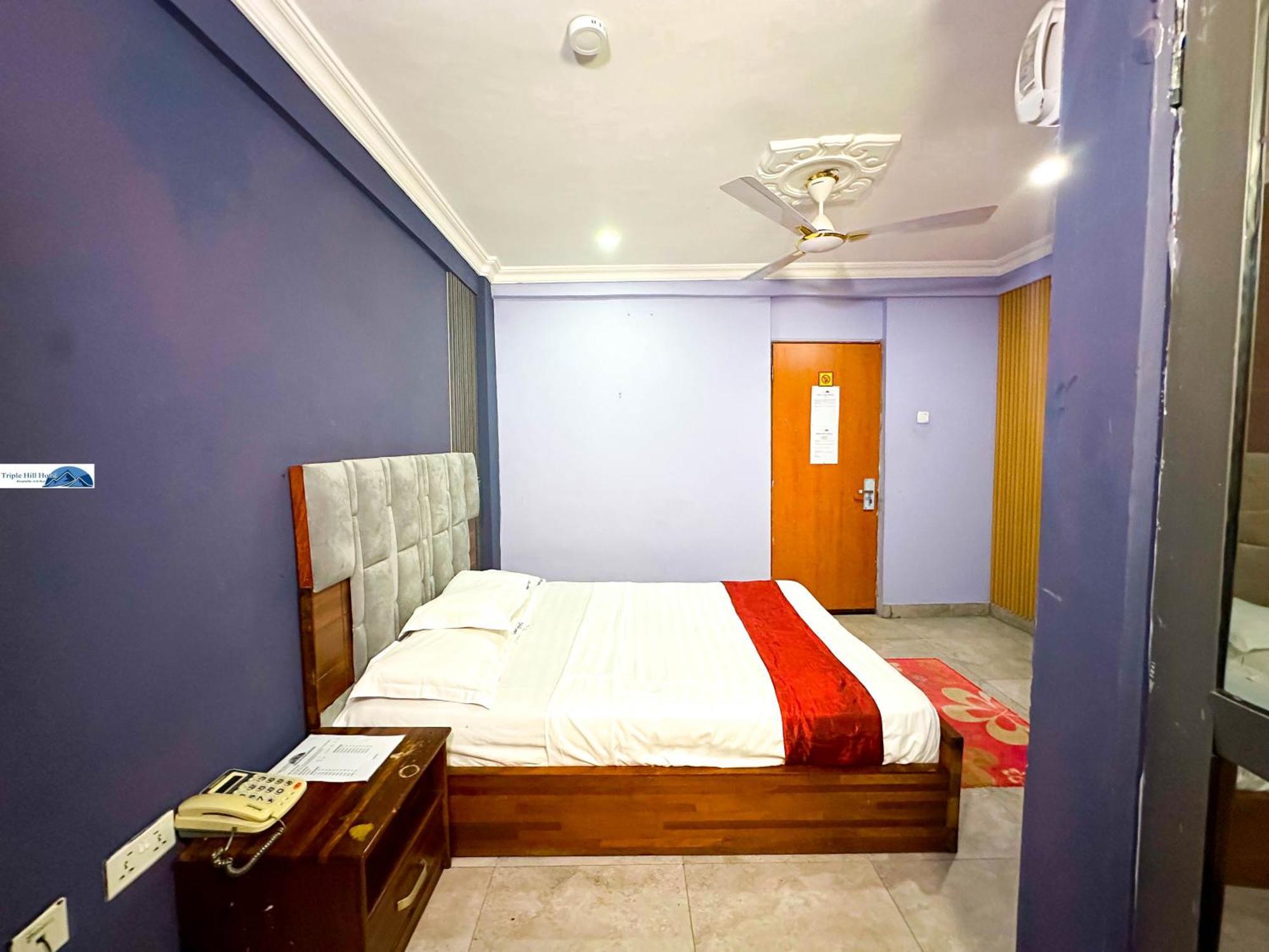Triple Hill Hotel Weija Экстерьер фото